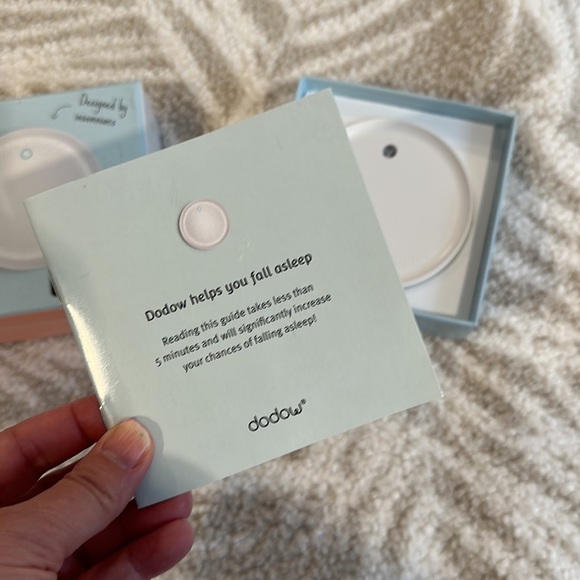 Dodow fall asleep faster sleep aid new condition - Picture 7 of 7